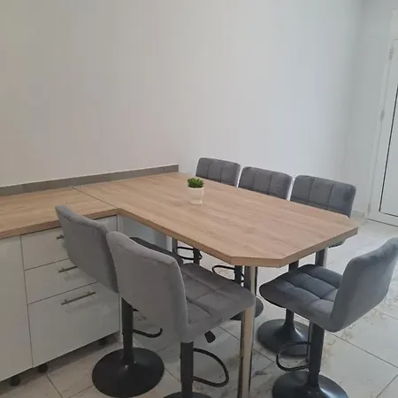 Sun And Salt * פורוס