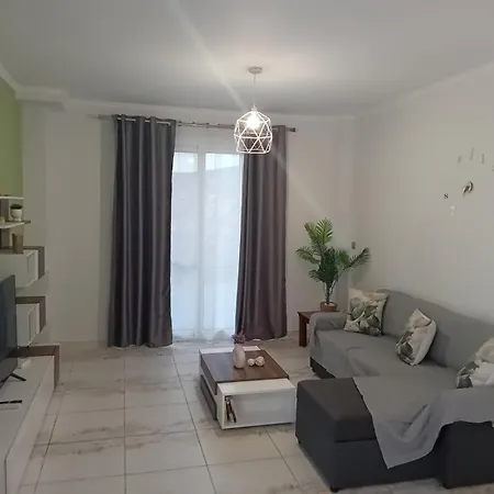 Sun And Salt Apartment *
